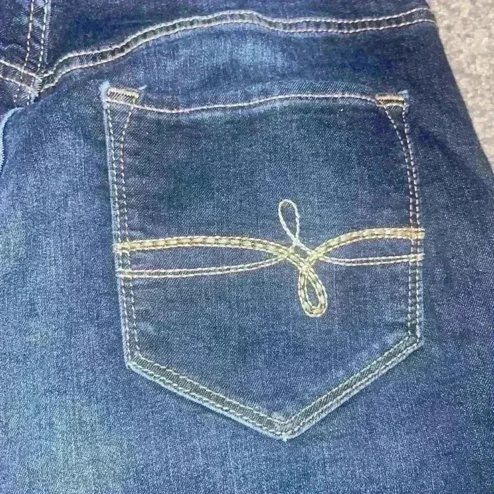 Denizen Levi skinny Jean overalls - Picture 6 of 8